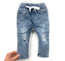 Load image into Gallery viewer, Light Wash Distressed Denim

